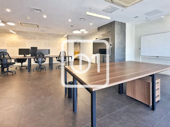 Office in prime location