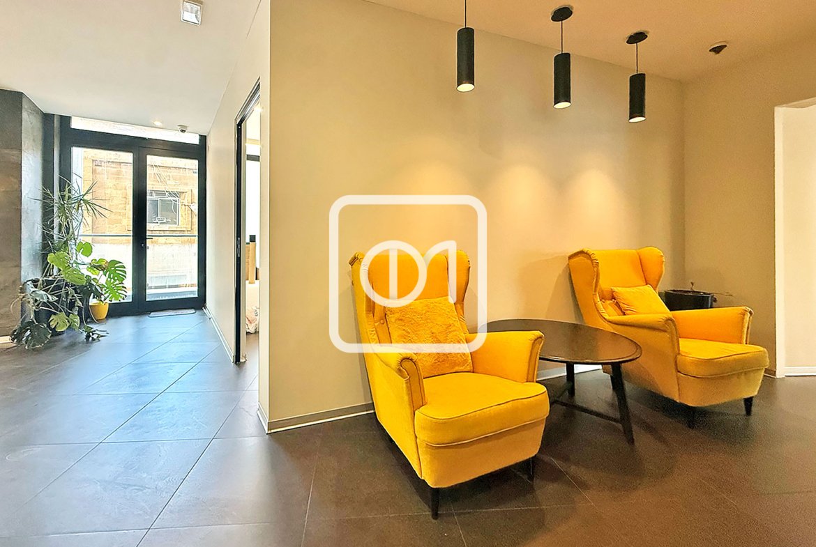 Office in prime location