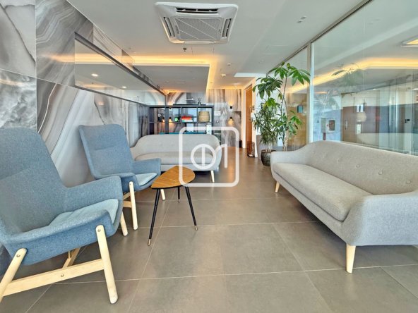 Furnished Seafront Office In Sliema
