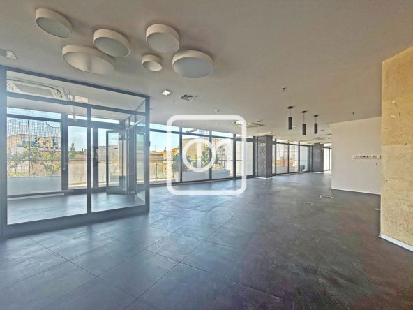 Office in prestigious business centre