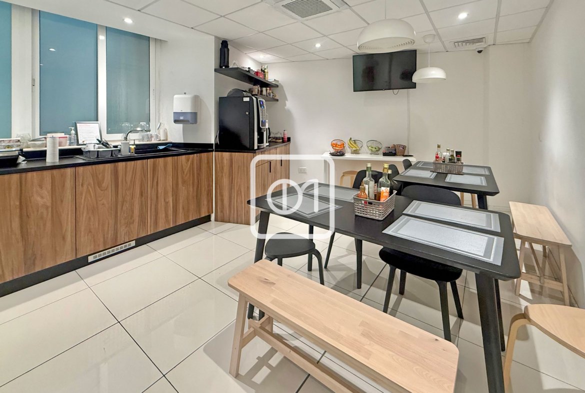 Office with 35 sqm Terrace
