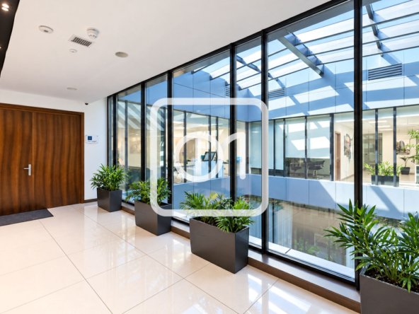 Office in Business Centre