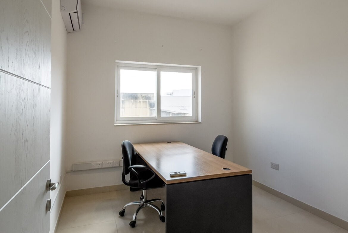 office for rent in Zebbug