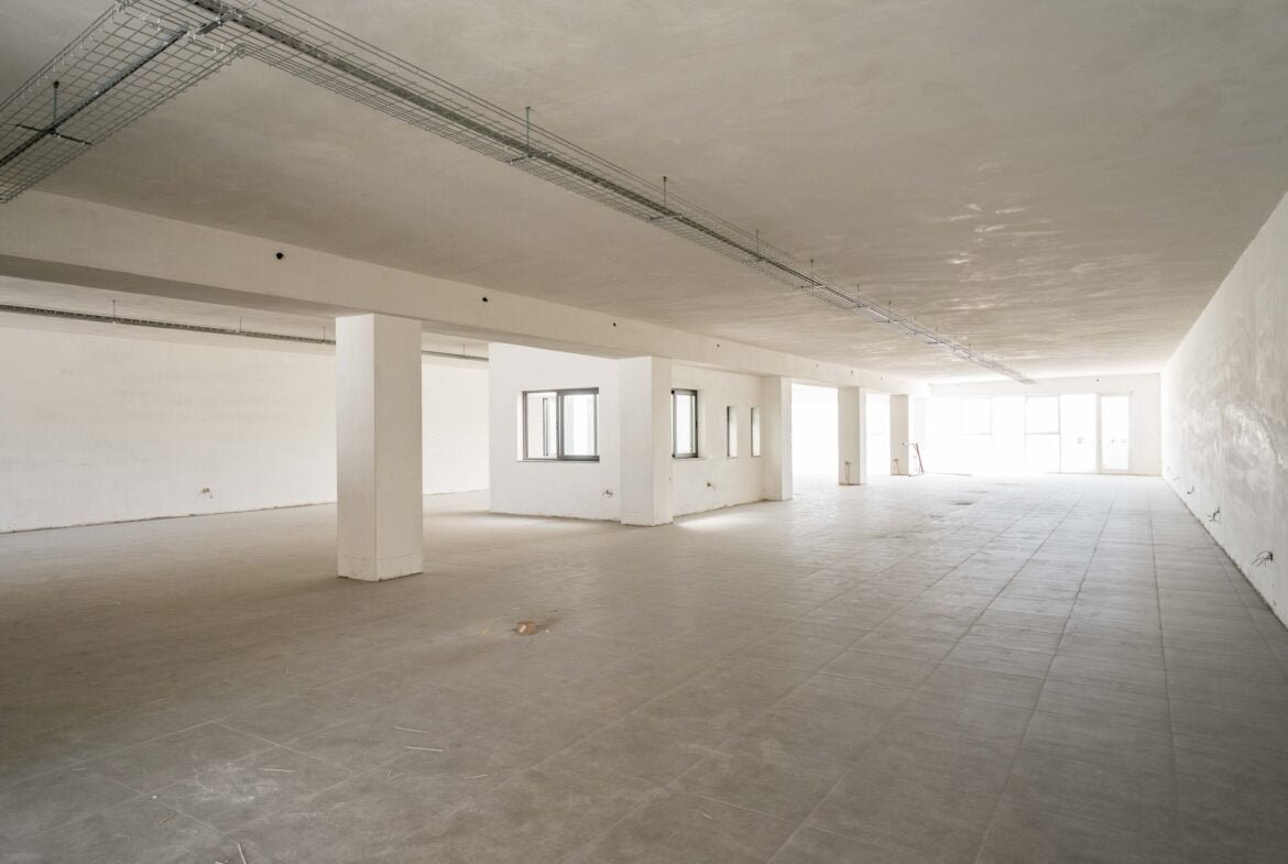 Qormi Office for rent