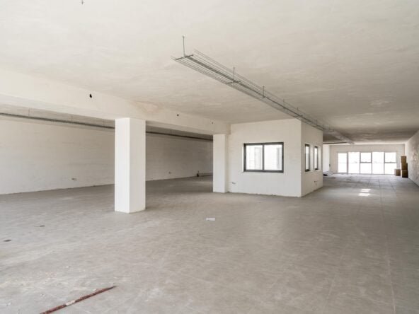 Qormi Office for rent