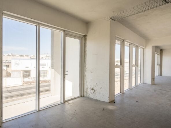 Cost-effective office for rent in Qormi