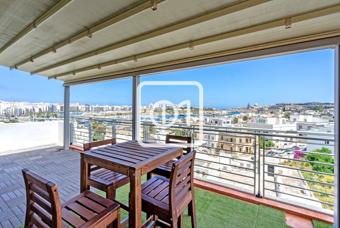 Penthouse Office with Stunning Views For Rent 290sqm