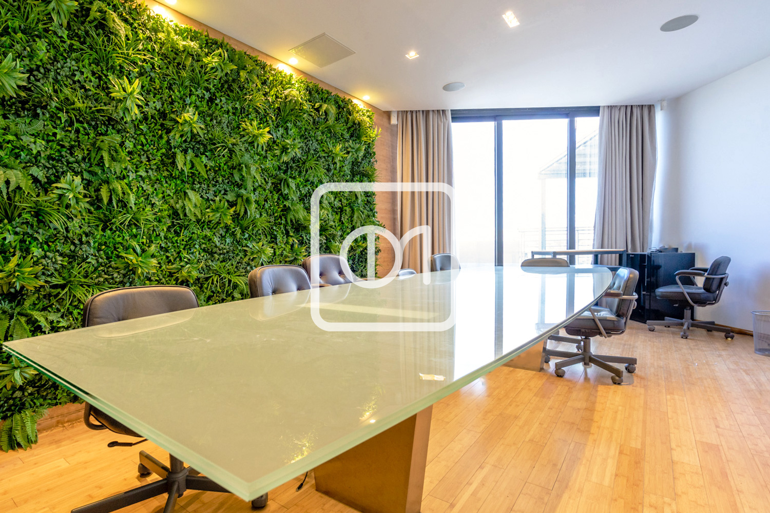 Penthouse Office with Stunning Views For Rent 290sqm